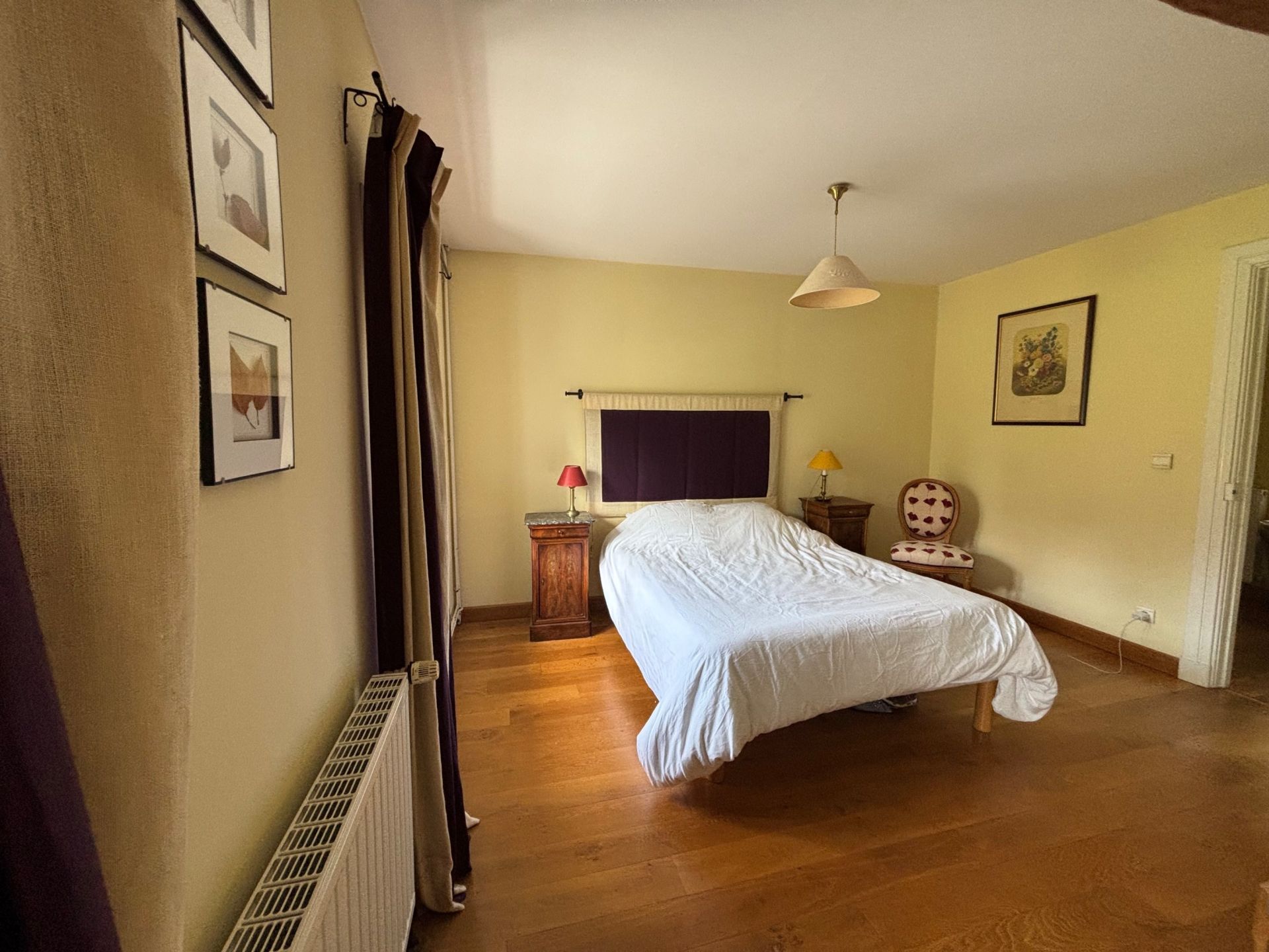 house 9 Rooms for sale on BAYEUX (14400)