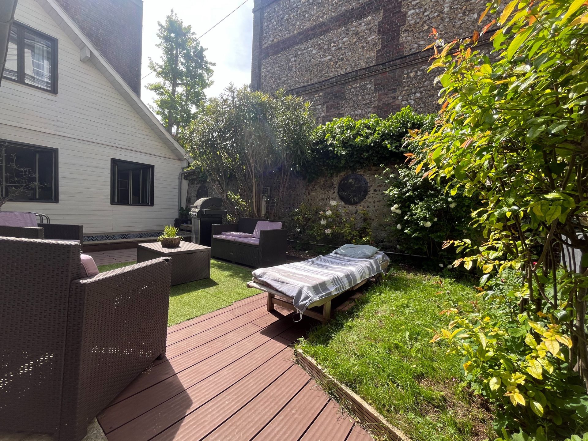 mansion 10 Rooms for sale on ROUEN (76000)