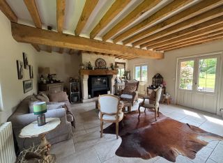 house 8 Rooms for sale on GLANVILLE (14950)