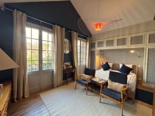 house 11 Rooms for sale on TOURGEVILLE (14800)