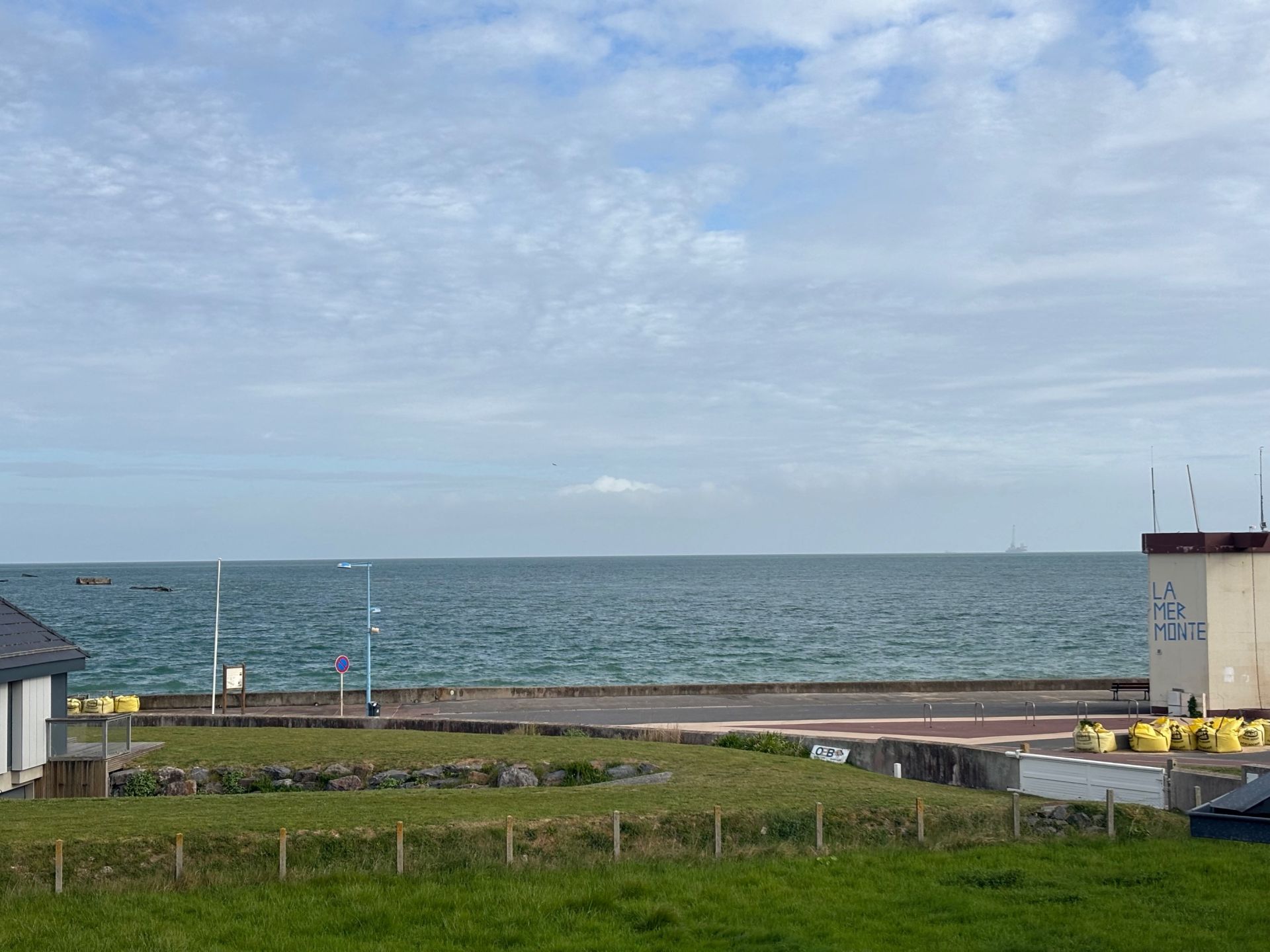 house 8 Rooms for sale on ASNELLES (14960)