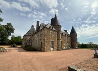 castle 20 Rooms for sale on GIEL COURTEILLES (61210)