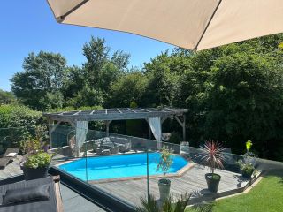 contemporary house 10 Rooms for sale on MALAUNAY (76770)