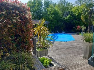 contemporary house 10 Rooms for sale on MALAUNAY (76770)