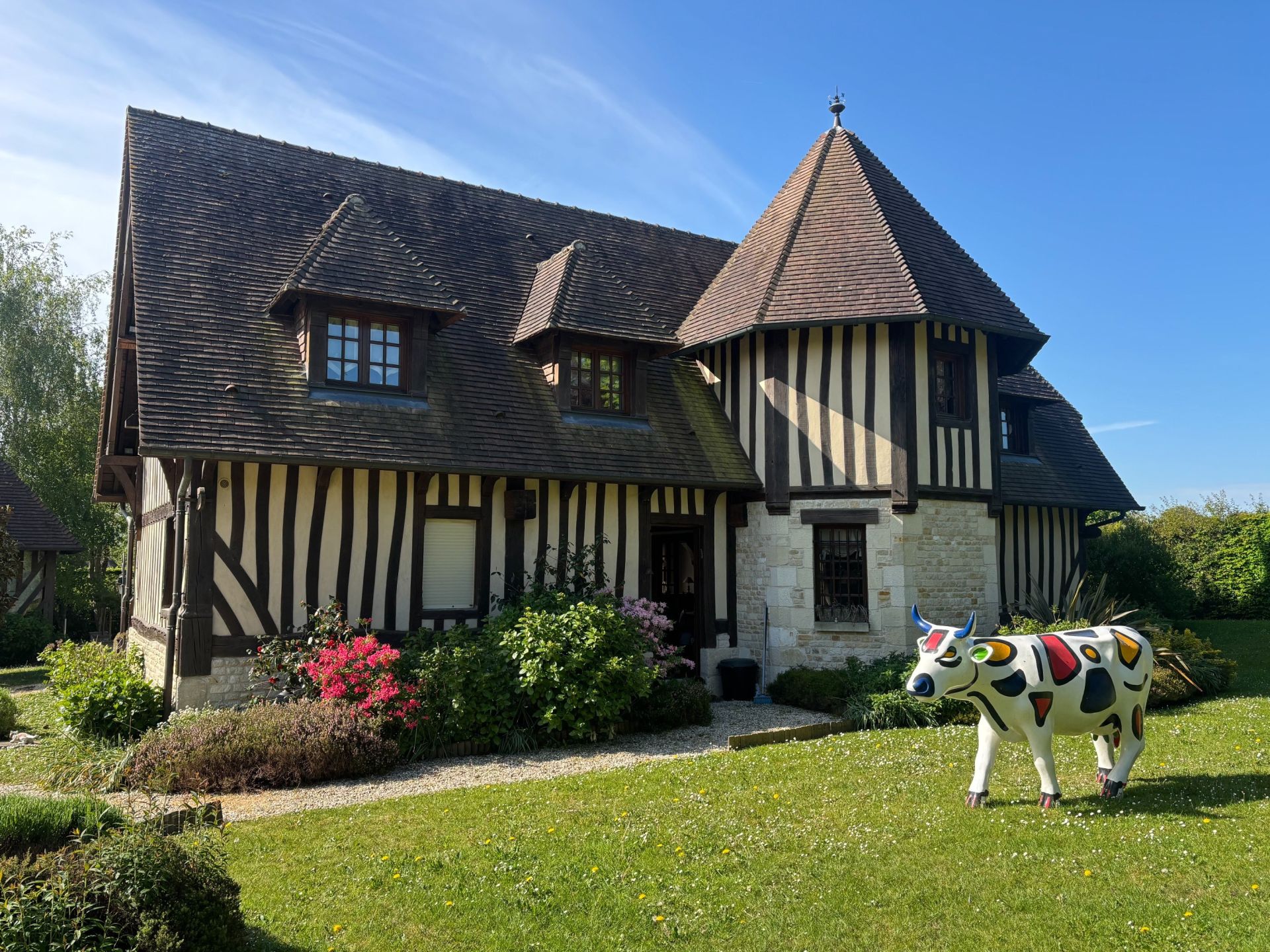 house 6 Rooms for sale on BEUVRON EN AUGE (14430)