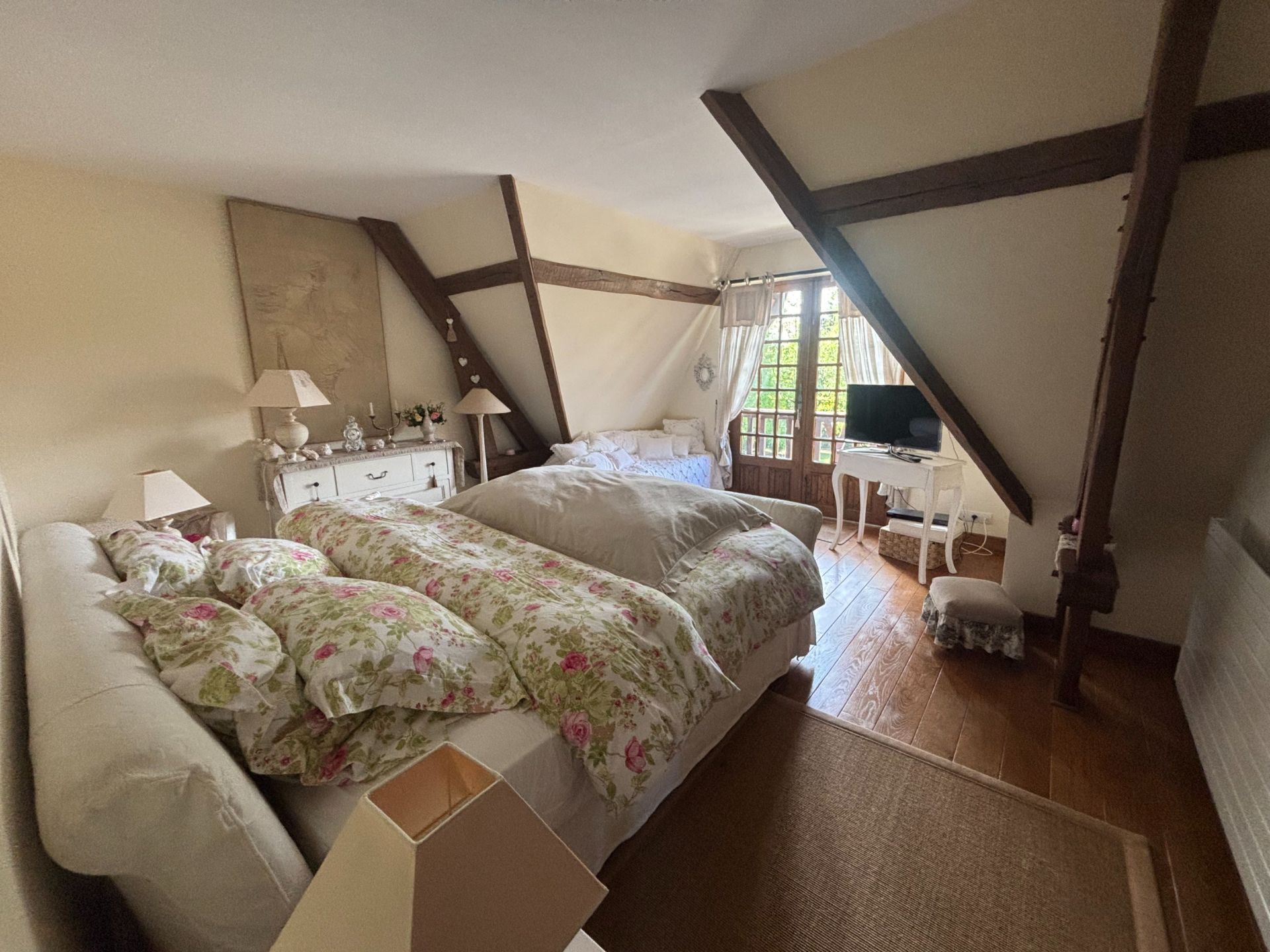 house 6 Rooms for sale on BEUVRON EN AUGE (14430)