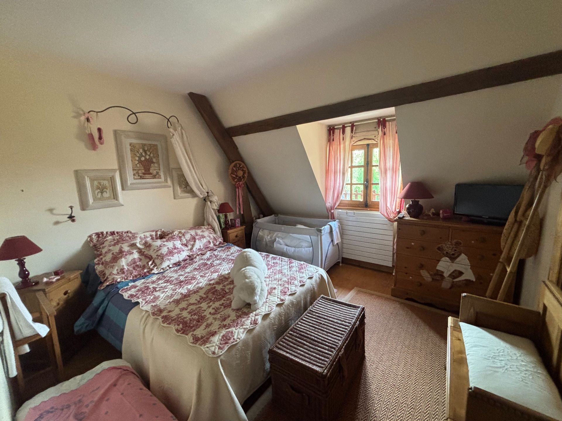 house 6 Rooms for sale on BEUVRON EN AUGE (14430)