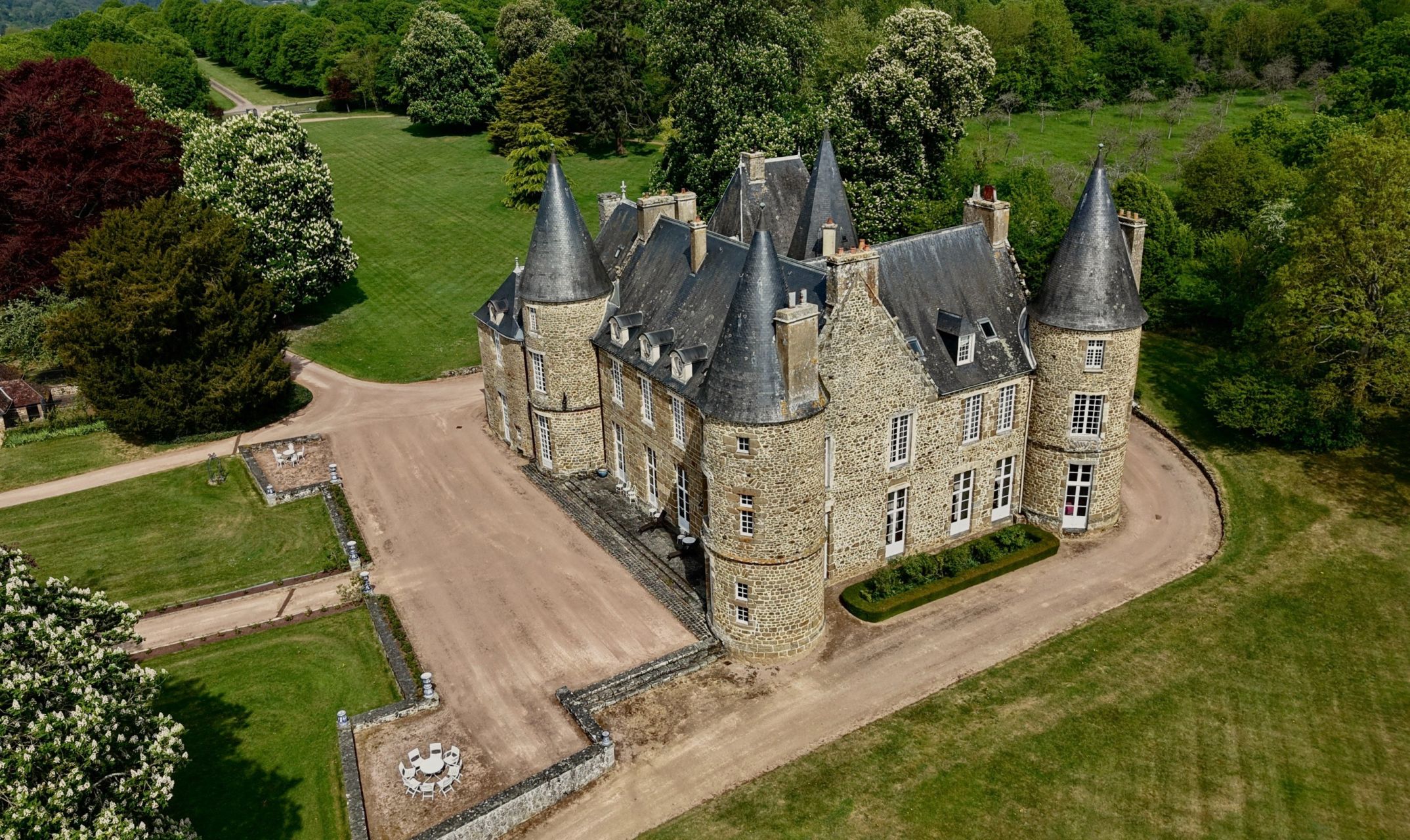 castle 20 Rooms for sale on GIEL COURTEILLES (61210)
