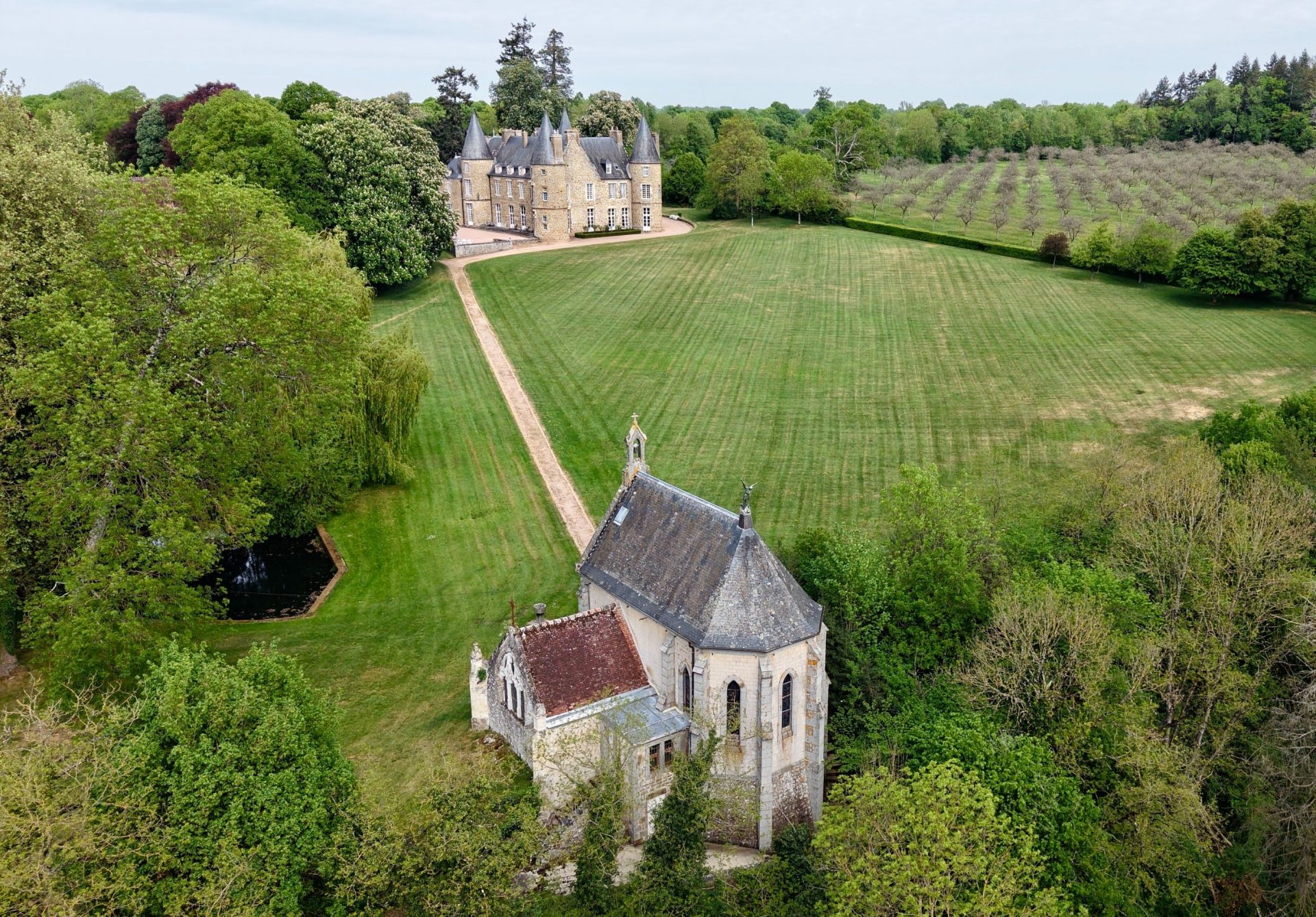 castle 20 Rooms for sale on GIEL COURTEILLES (61210)