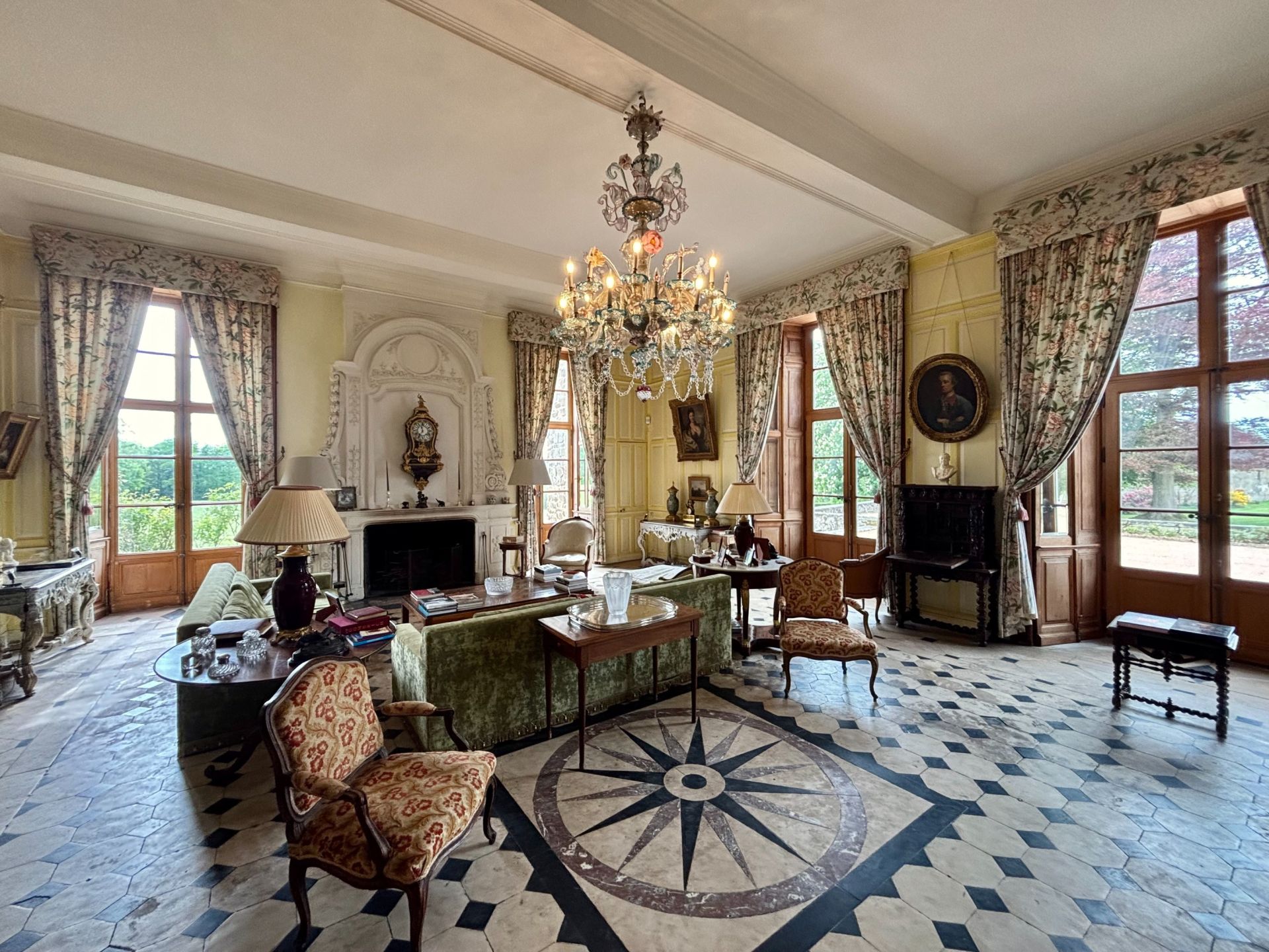 castle 20 Rooms for sale on GIEL COURTEILLES (61210)
