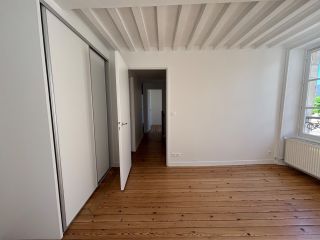 house 4 Rooms for sale on BAYEUX (14400)