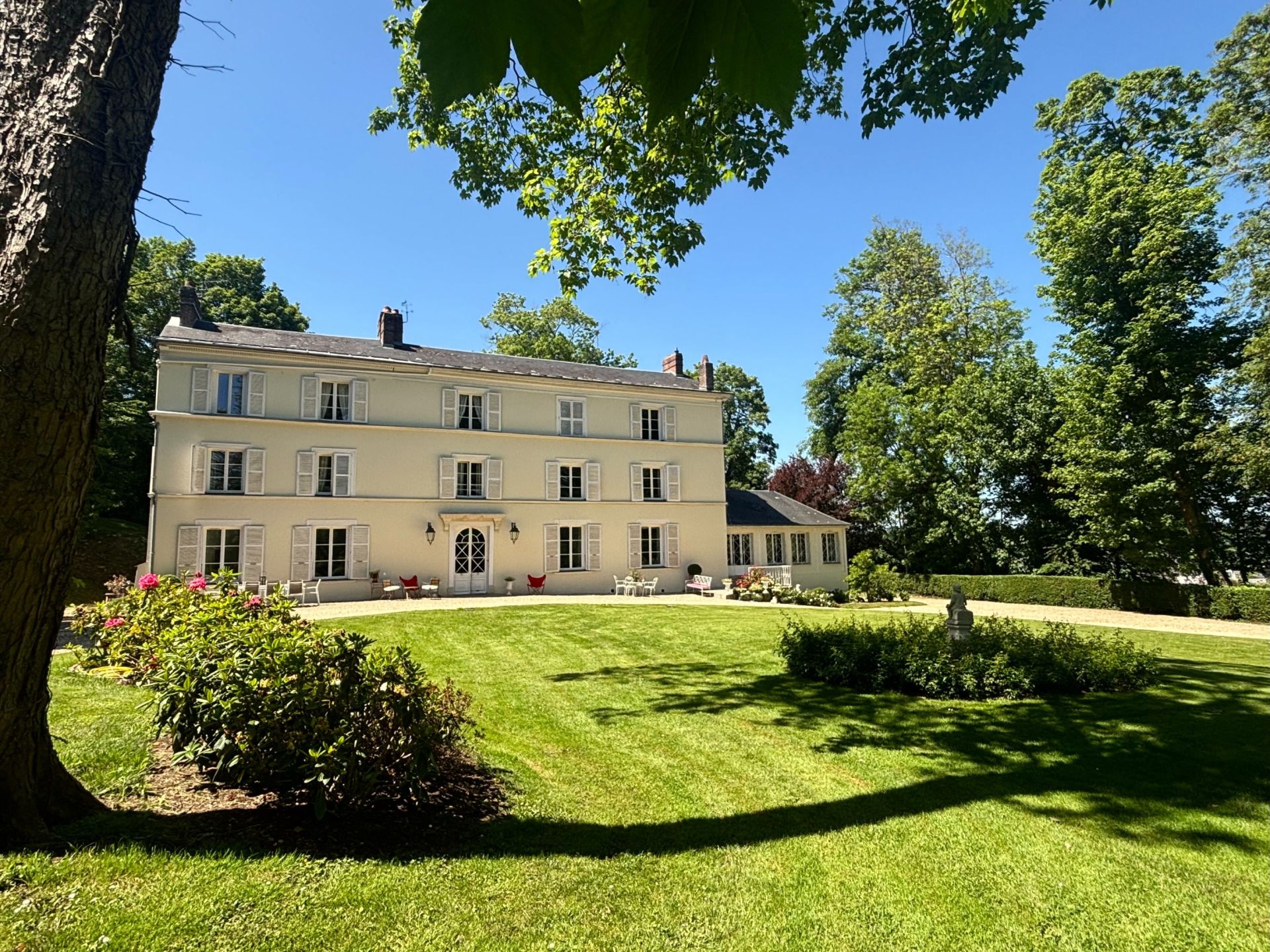 house 14 Rooms for sale on BERNAY (27300)