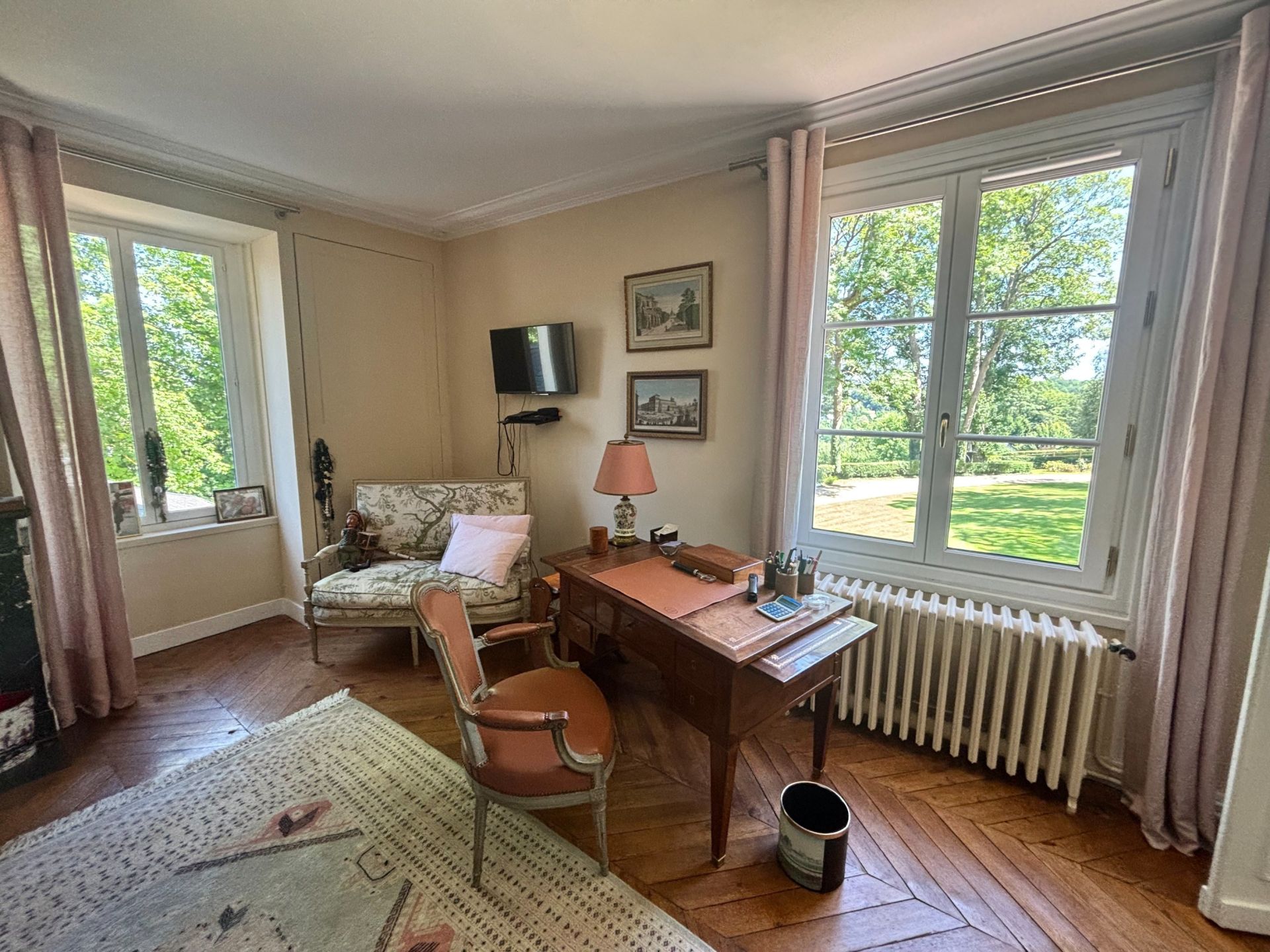 house 14 Rooms for sale on BERNAY (27300)