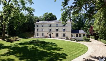 house 14 Rooms for sale on BERNAY (27300)