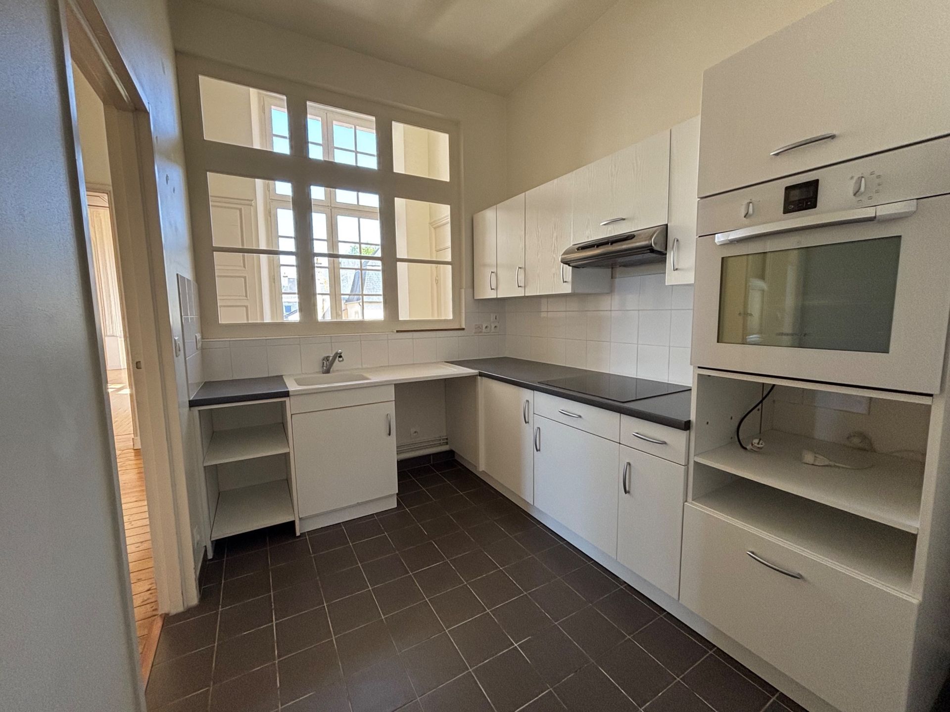 apartment 5 Rooms for sale on BAYEUX (14400)