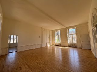apartment 5 Rooms for sale on BAYEUX (14400)