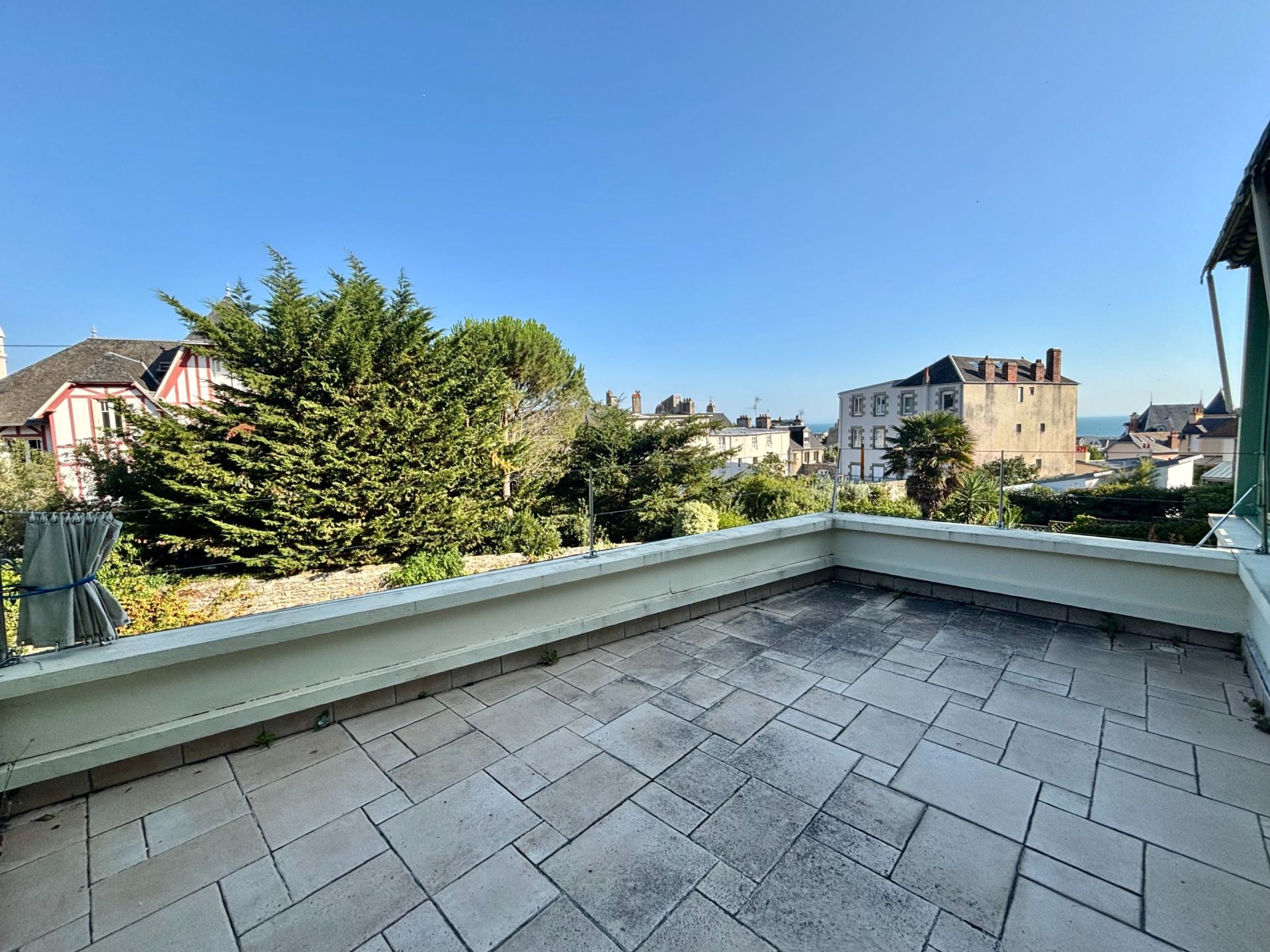 maison 8 Pièces en vente sur GRANVILLE (50400)