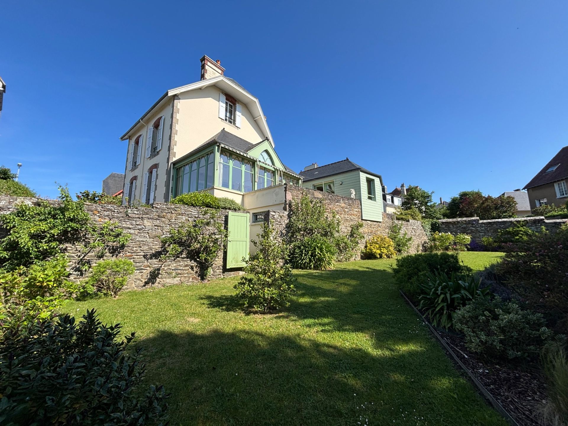 maison 8 Pièces en vente sur GRANVILLE (50400)
