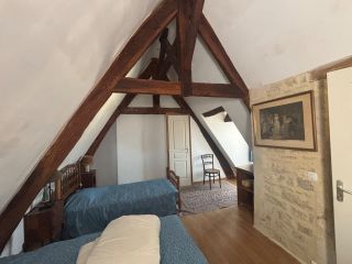 house 11 Rooms for sale on BAYEUX (14400)