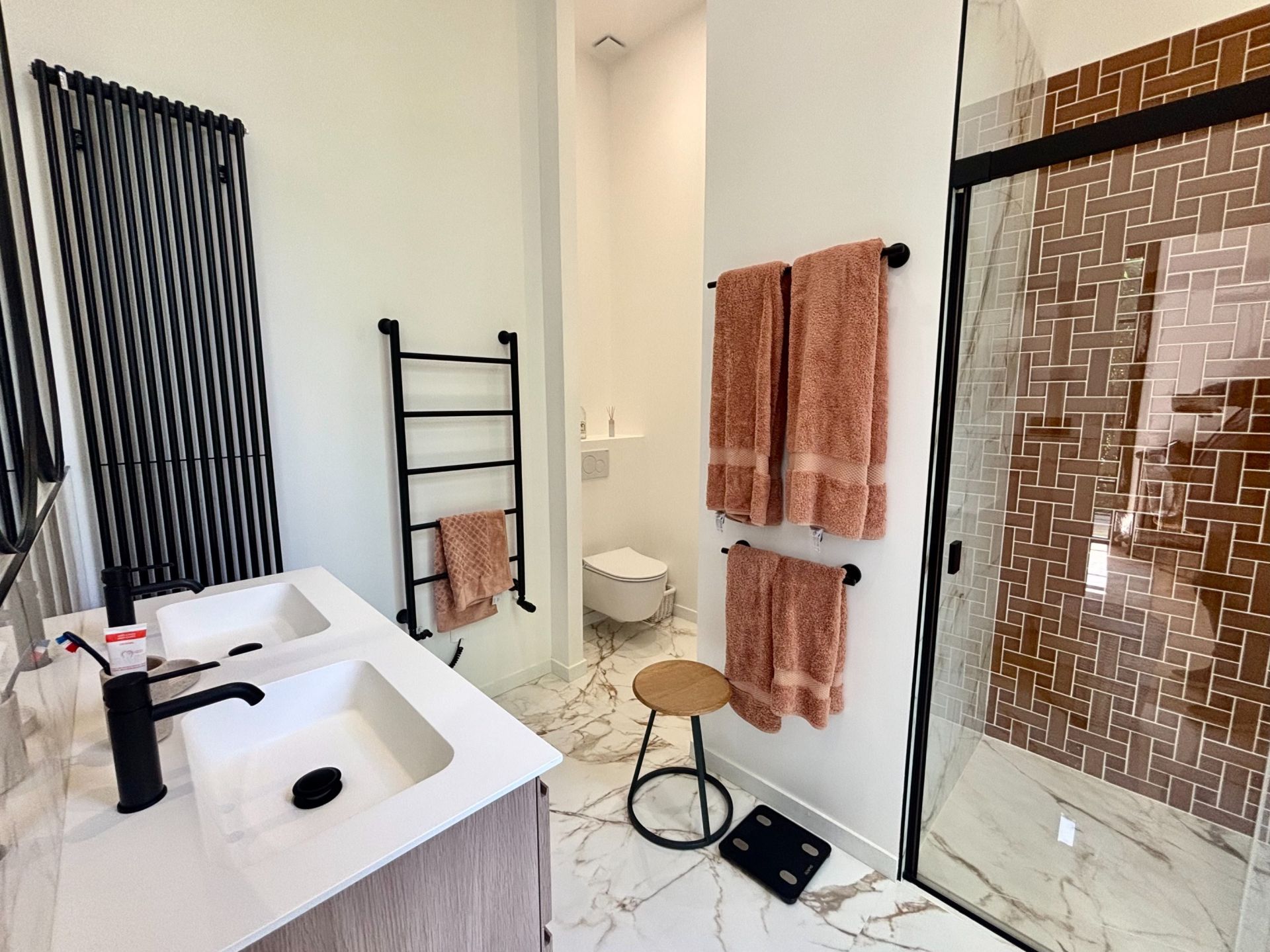 house 8 Rooms for sale on DEAUVILLE (14800)