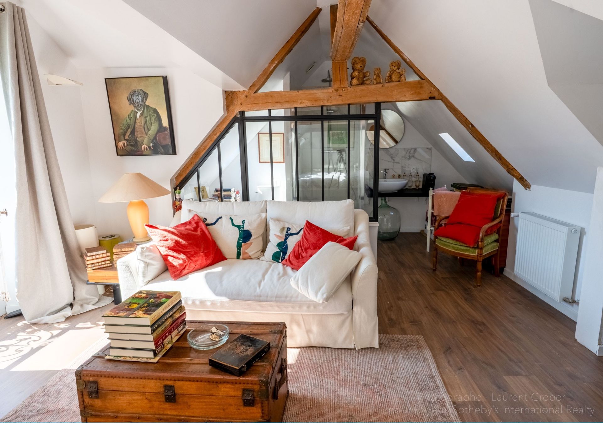 house 5 Rooms for sale on BAYEUX (14400)