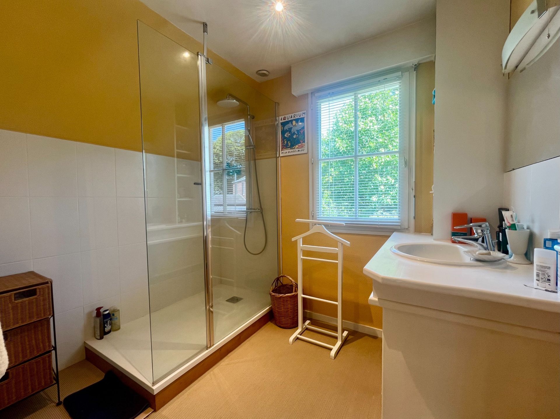 contemporary house 6 Rooms for sale on BOIS GUILLAUME (76230)
