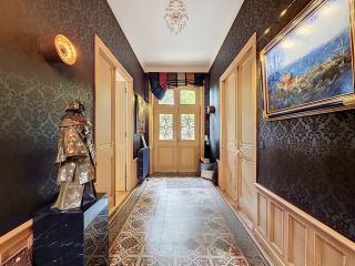 house 9 Rooms for sale on BAYEUX (14400)