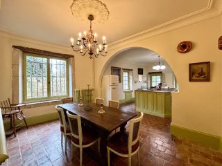 maison 9 Pièces en vente sur BURES SUR DIVES (14670)