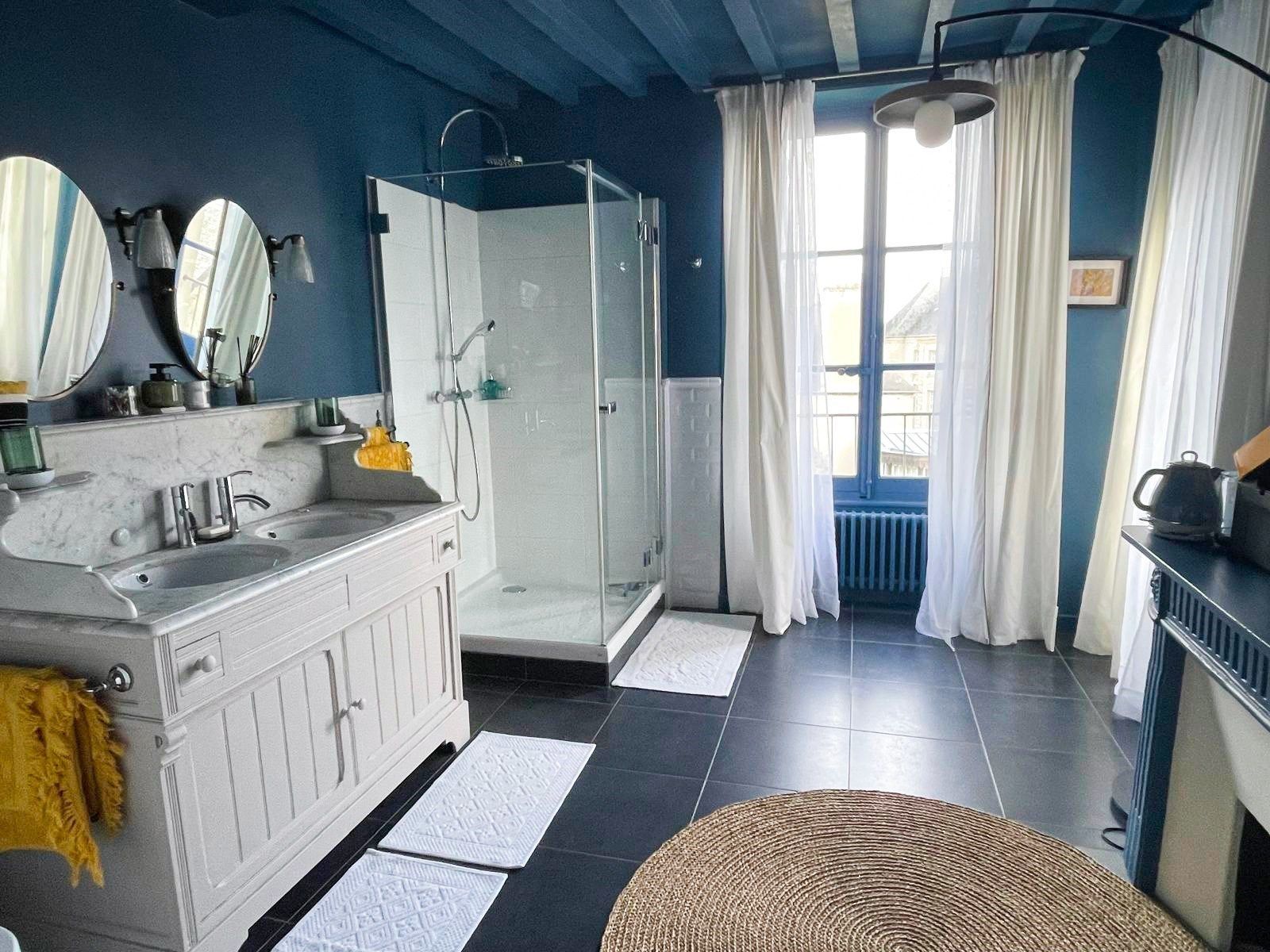 mansion (hôtel particulier) 11 Rooms for sale on BAYEUX (14400)