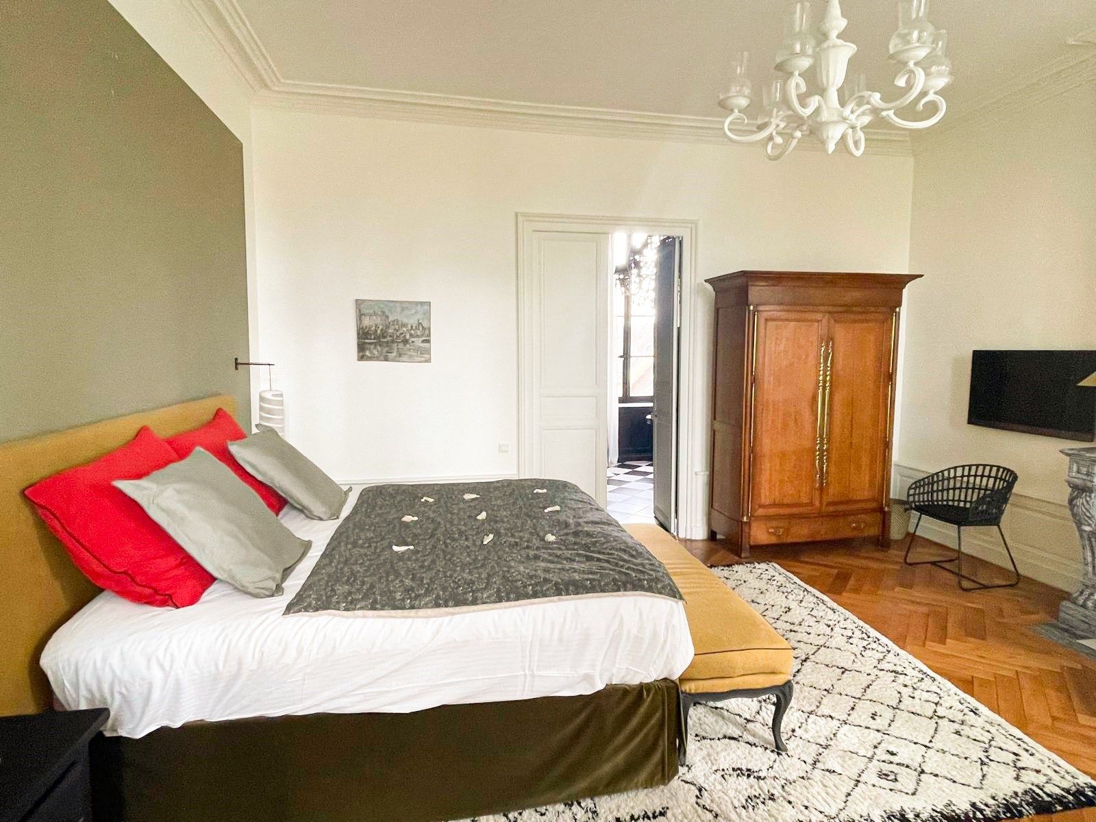 mansion (hôtel particulier) 11 Rooms for sale on BAYEUX (14400)