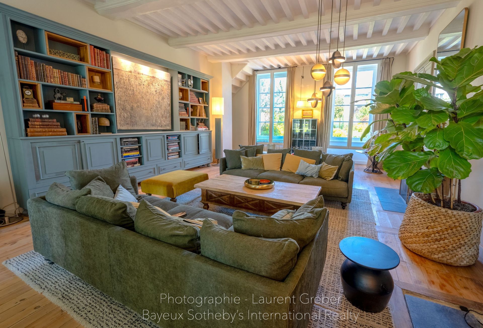 mansion (hôtel particulier) 11 Rooms for sale on BAYEUX (14400)