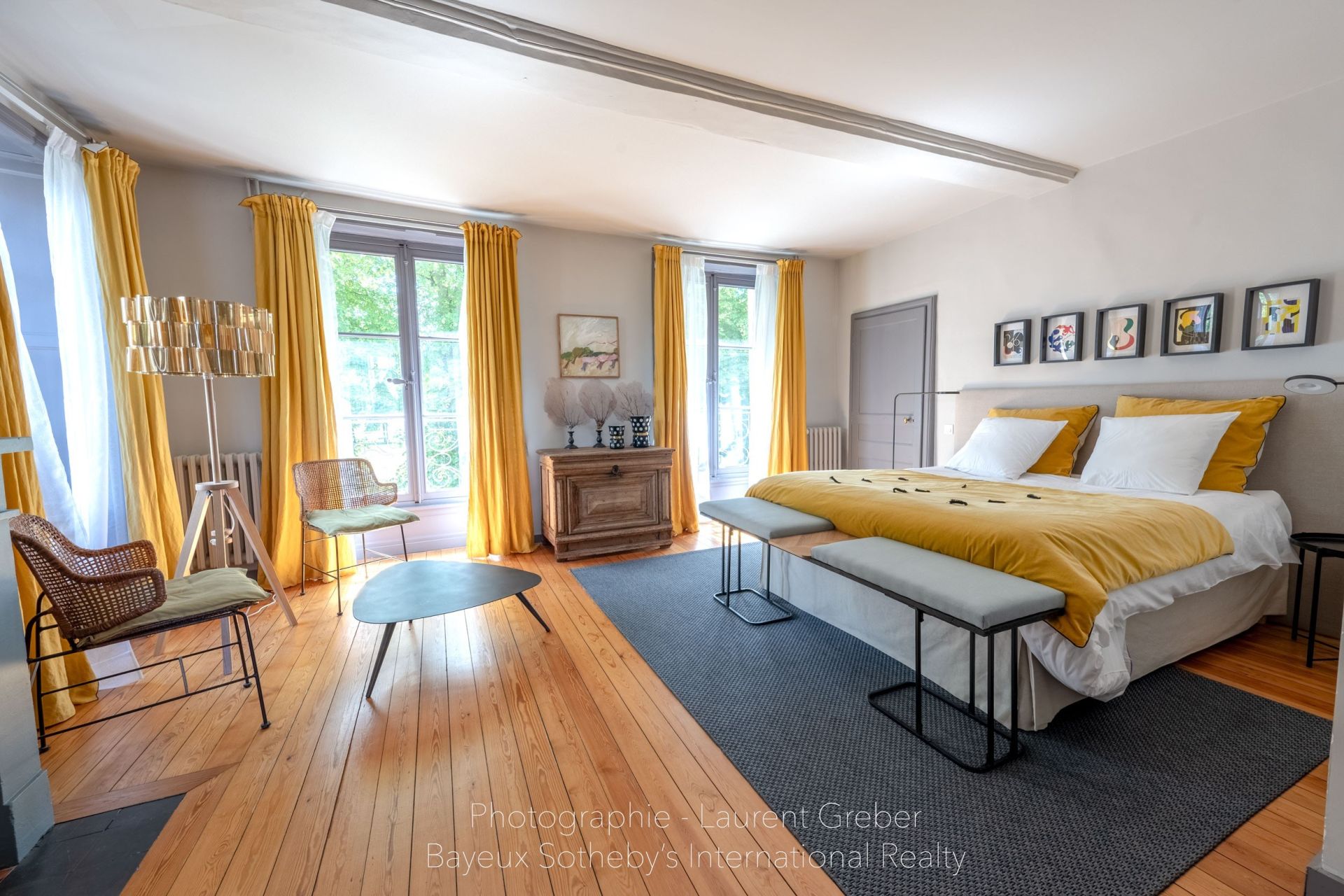 mansion (hôtel particulier) 11 Rooms for sale on BAYEUX (14400)