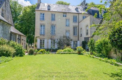 Sale Mansion (hôtel particulier) Bayeux 11&nbsp;Rooms 475&nbsp;m²