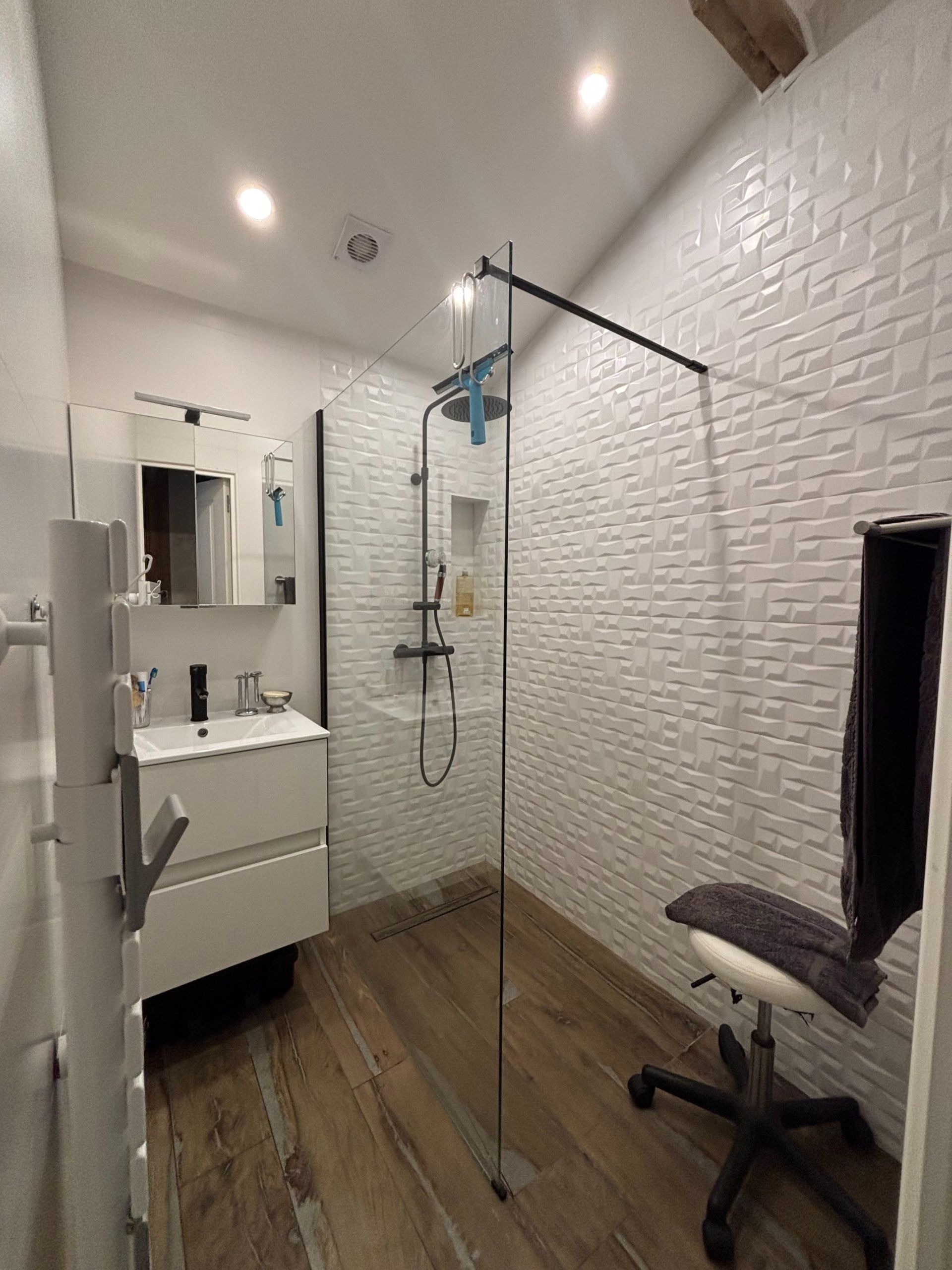 house 6 Rooms for sale on REPENTIGNY (14340)
