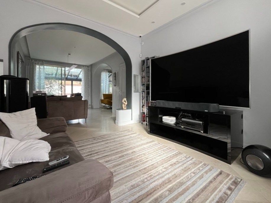 house 11 Rooms for sale on FECAMP (76400)