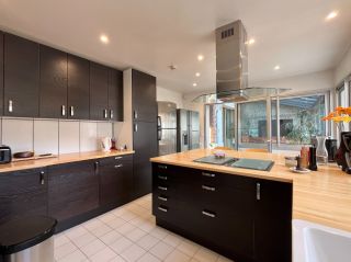 house 11 Rooms for sale on FECAMP (76400)