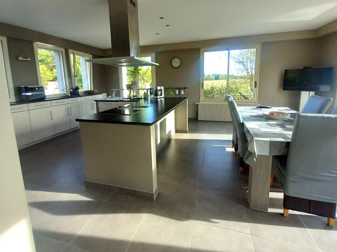 maison 9 Pièces en vente sur LOUVIERS (27400)