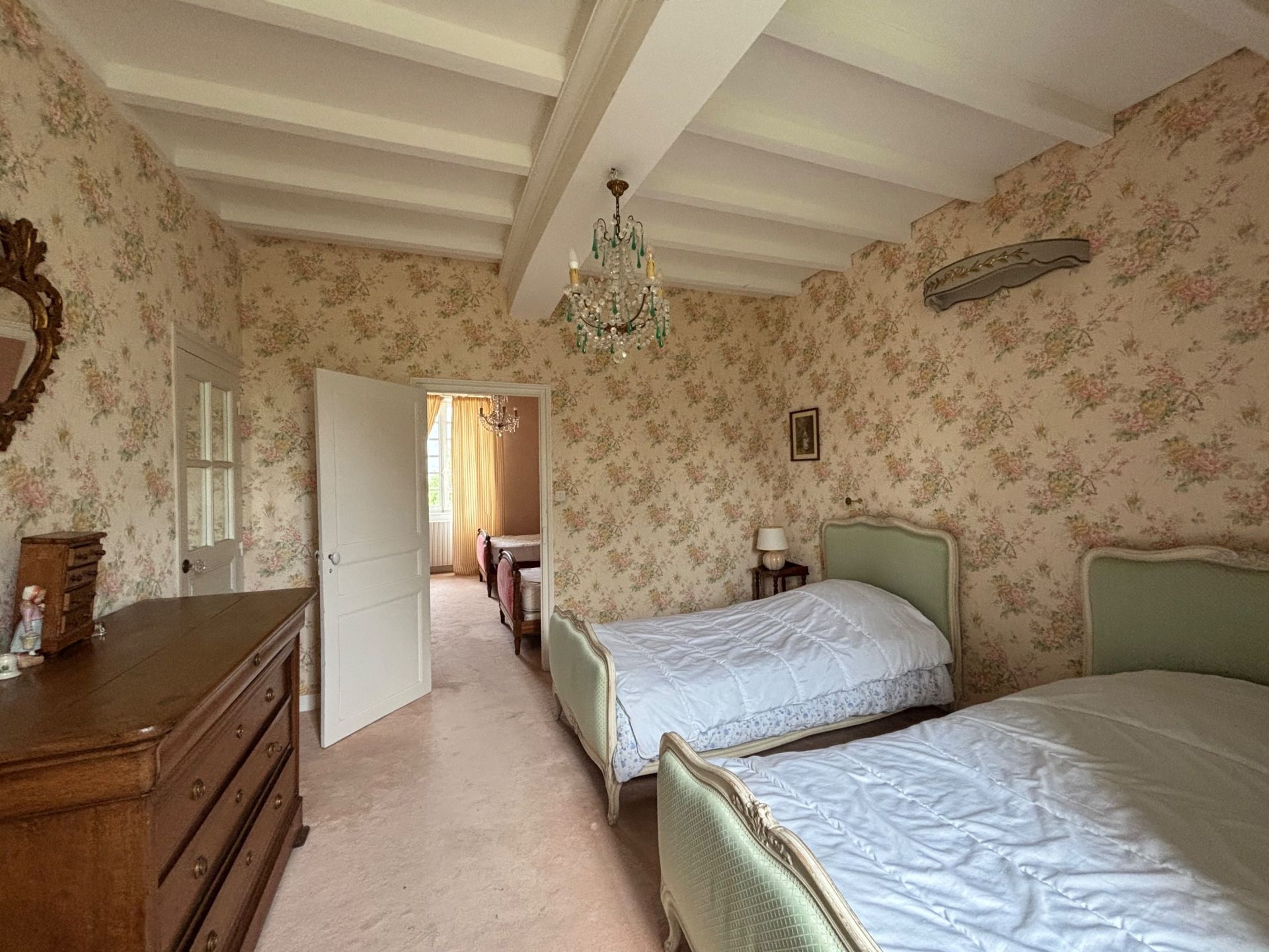 house 9 Rooms for sale on STE MARIE DU MONT (50480)