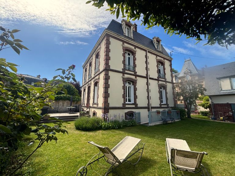 maison 8 Pièces en vente sur CAEN (14000)