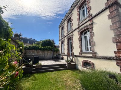 Vente Maison Caen 8&nbsp;Pièces 245&nbsp;m²