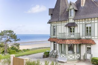 maison 25 Pièces en location saisonnière sur DEAUVILLE (14800)